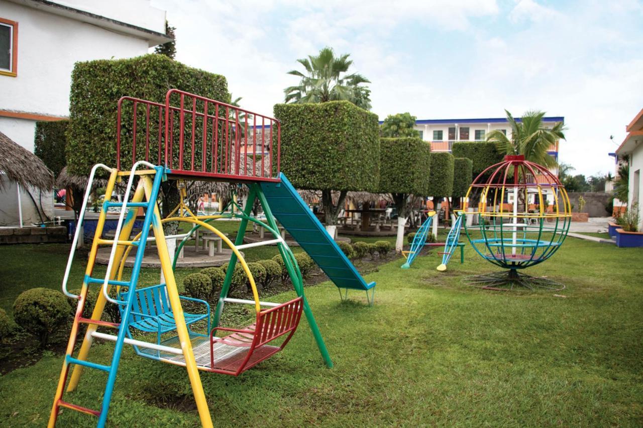 Hotel San Carlos Yautepec Exterior photo